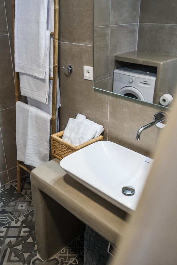 Komis Mansion Exámbela Kültér fotó
