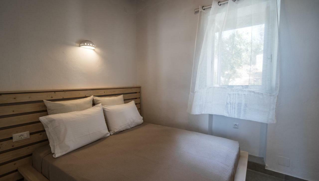 Komis Mansion Exámbela Kültér fotó